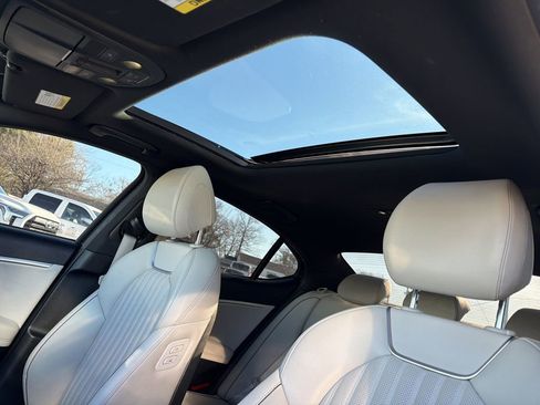 Used 2022 Genesis G70 3.3T w/ Sport Advanced Package image 14