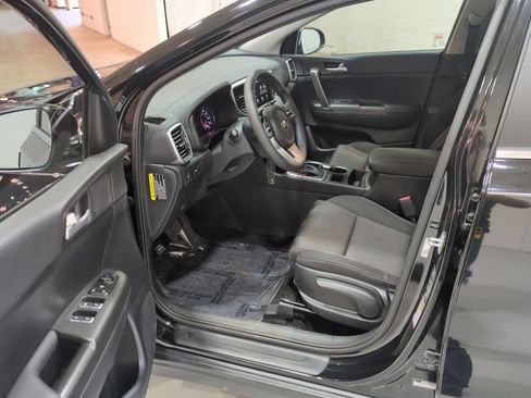 Certified 2022 Kia Sportage LX AWD/4WD image 16