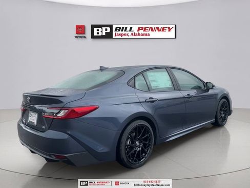 New 2026 Toyota Camry SE image 5
