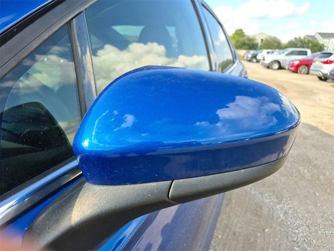 Used 2017 Ford Fusion SE w/ Equipment Group 201A image 14