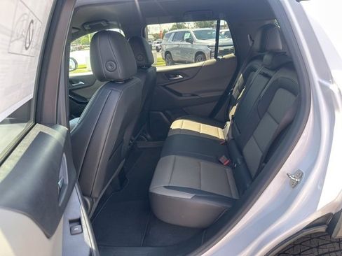 New 2026 Chevrolet Equinox LT w/ Convenience Package II image 28