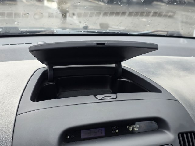 Used 2009 Hyundai Elantra GLS FWD image 12