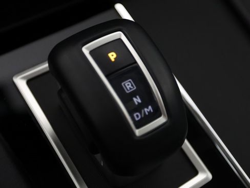 Used 2024 Mitsubishi Outlander SE image 27