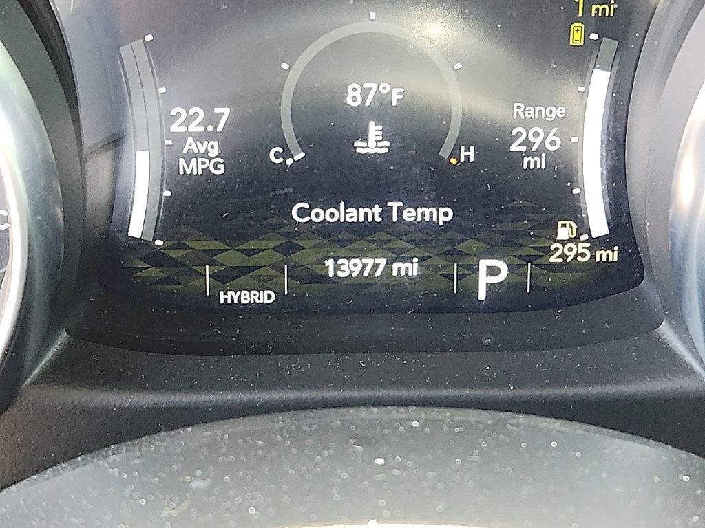 Used 2022 Jeep Wrangler Unlimited Sahara w/ Safety Group AWD/4WD image 20