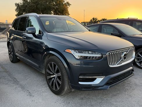 Used 2021 Volvo XC90 T8 Inscription w/ Protection Package Premier image 4