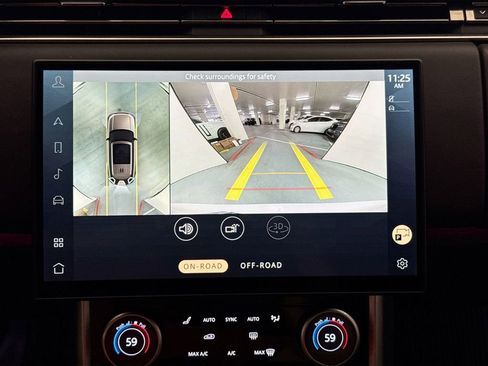 Used 2023 Land Rover Range Rover Long Wheelbase SE image 14