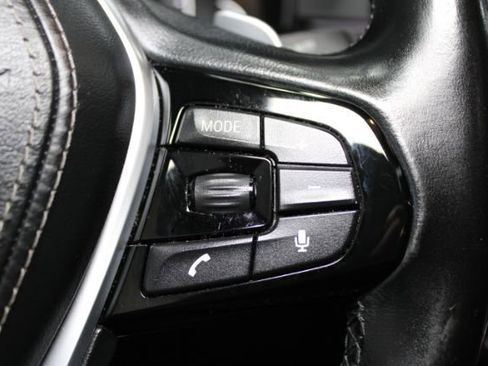Used 2017 BMW 530i xDrive image 19