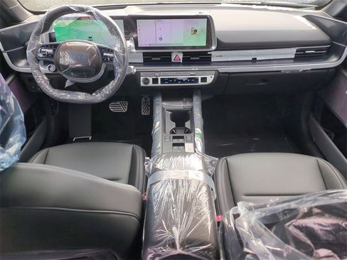 New 2025 Hyundai Ioniq 6 Limited image 23