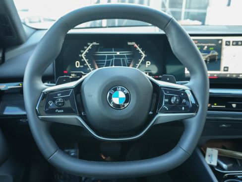 Certified 2025 BMW 530i 530i image 17