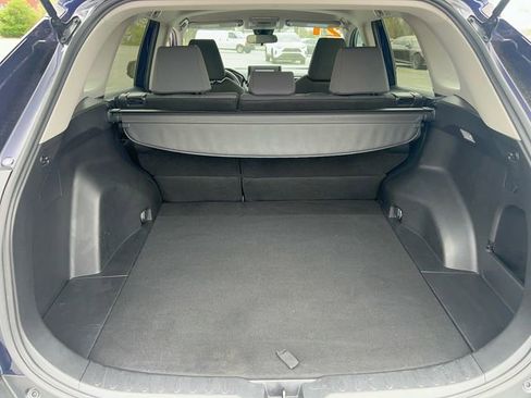 Used 2021 Toyota RAV4 XLE image 17