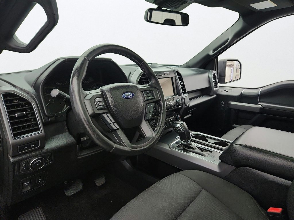 Used 2019 Ford F150 XLT w/ Equipment Group 302A Luxury AWD/4WD image 9