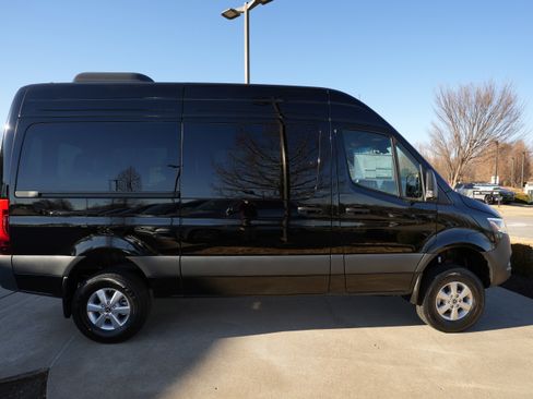 New 2026 Mercedes-Benz Sprinter 2500 image 9