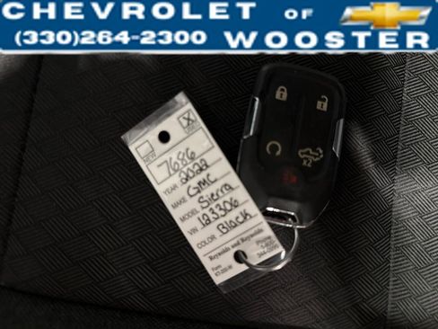 Used 2022 GMC Sierra 1500 SLE w/ X31 Off-Road Package image 35