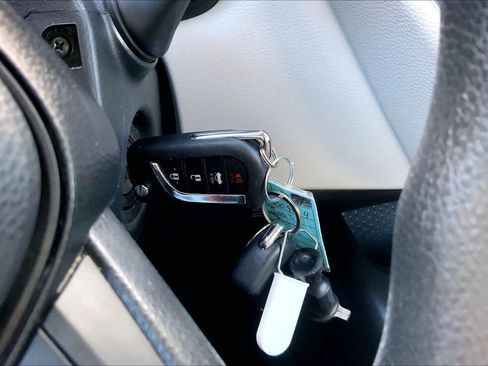Used 2023 Toyota Corolla LE FWD image 14