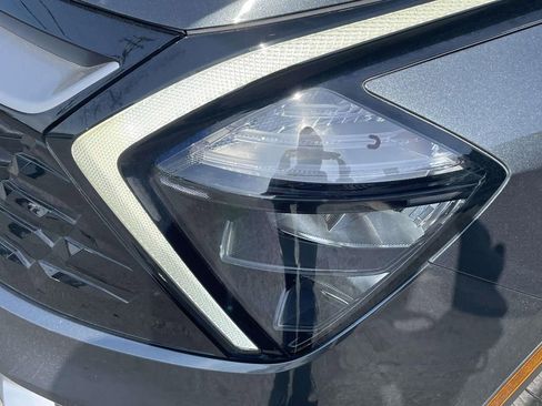 Certified 2023 Kia Sportage EX image 10