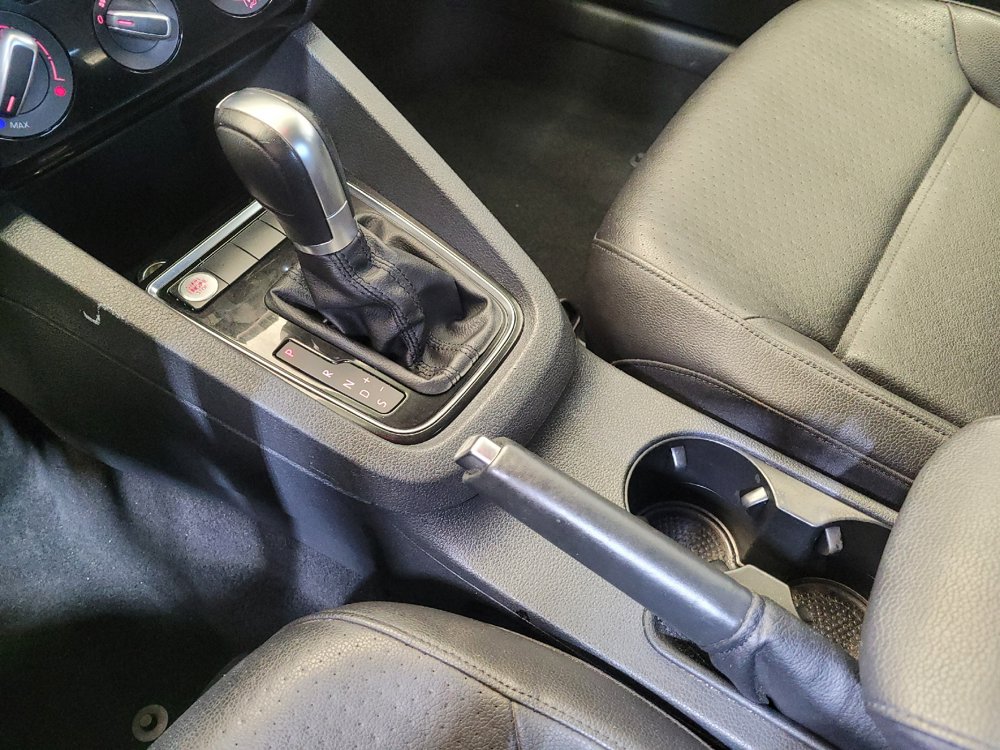 Used 2016 Volkswagen Jetta SEL FWD image 26