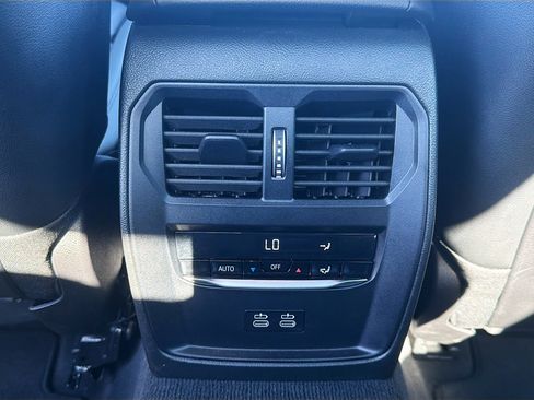 Used 2025 BMW 330i xDrive 330i xDrive image 19