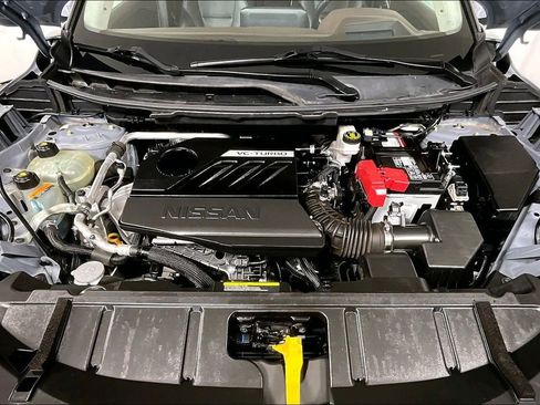 Used 2022 Nissan Rogue Platinum w/ Head-Up Display Package image 9