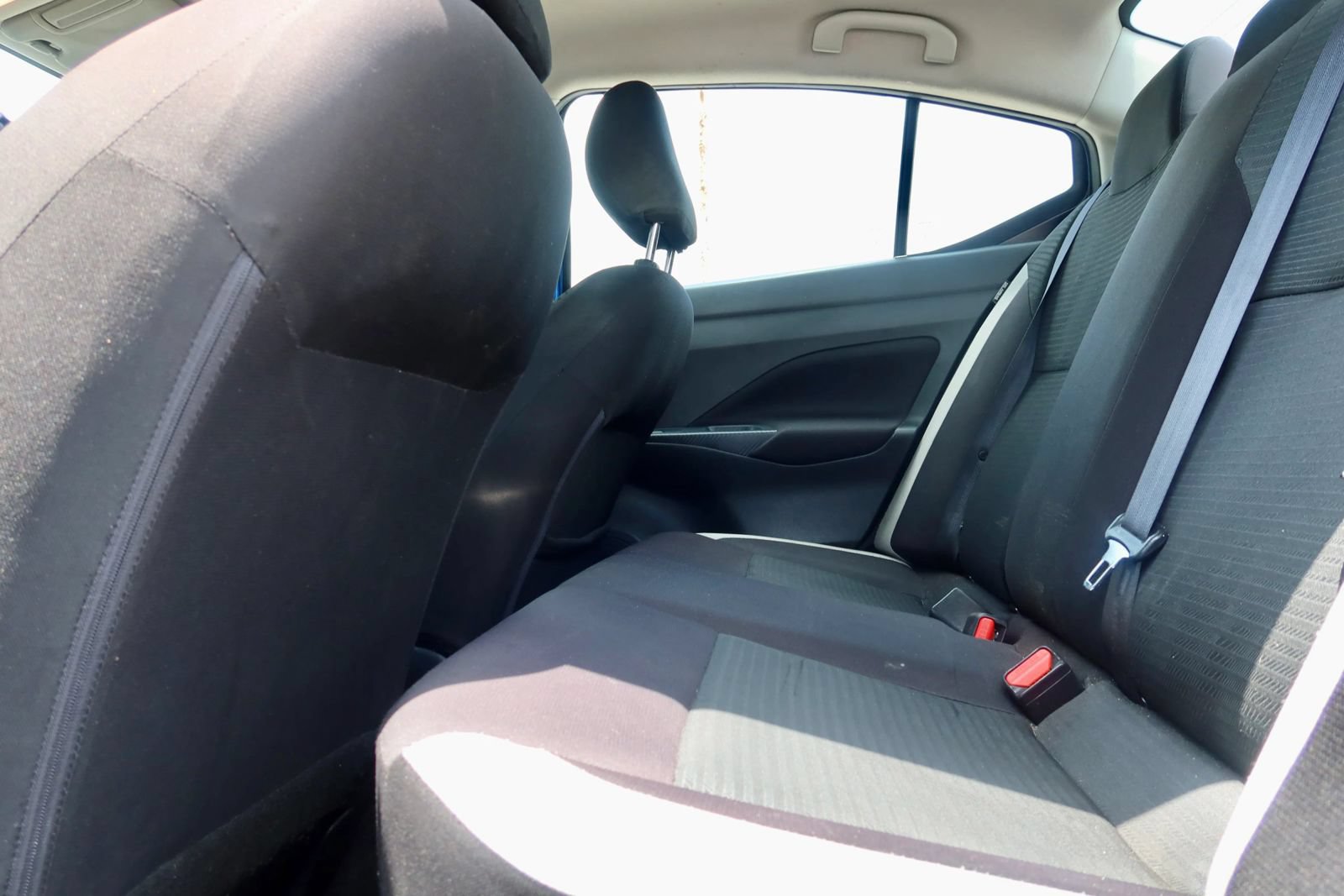 Used 2021 Nissan Versa SV FWD image 13