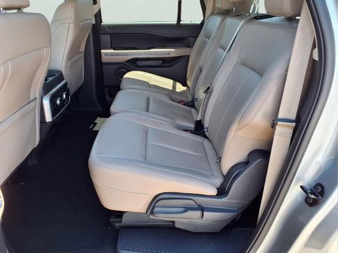 Used 2024 Ford Expedition Max XLT RWD image 23