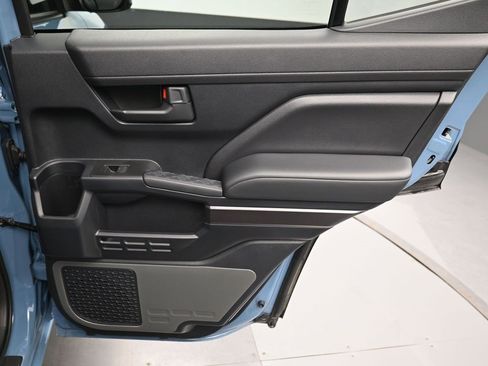 Used 2025 Toyota 4Runner SR5 image 30