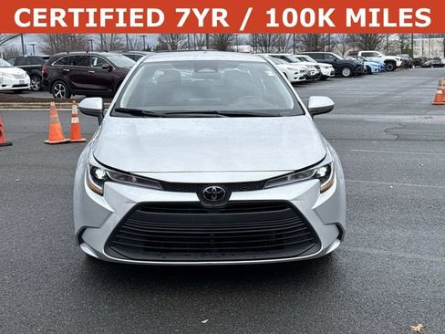Used 2025 Toyota Corolla LE image 6