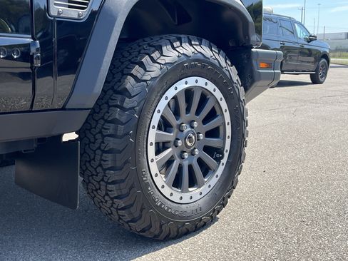 Used 2025 INEOS Grenadier Fieldmaster Edition AWD/4WD image 30