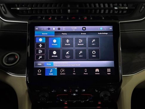 Used 2023 Jeep Grand Cherokee L Limited w/ Luxury Tech Group II image 24