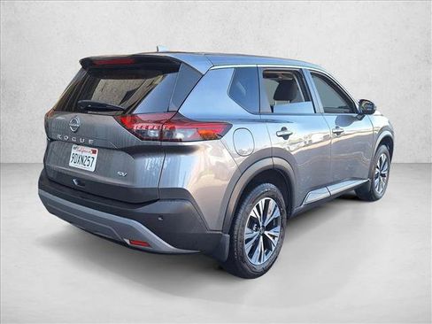 Used 2023 Nissan Rogue SV FWD image 5