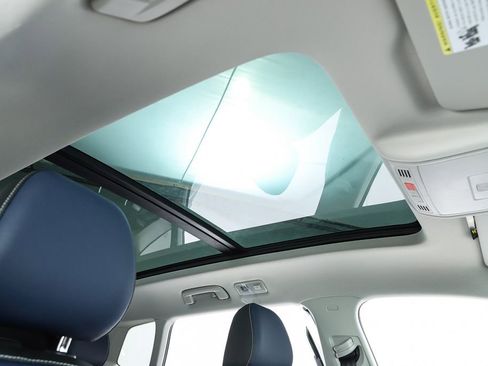 New 2025 Volkswagen Taos SEL image 37