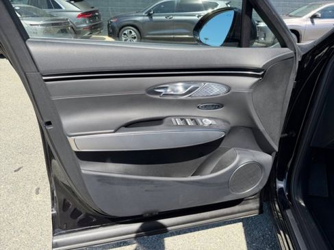 Used 2023 Genesis Electrified GV70 AWD/4WD image 20