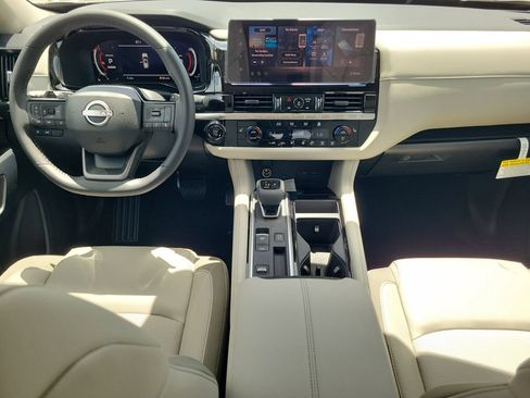 New 2026 Nissan Pathfinder SL FWD image 7