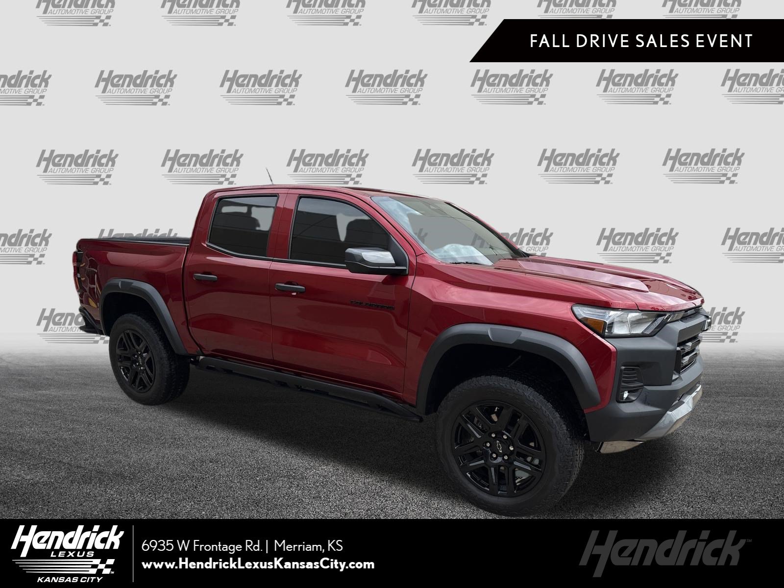 Used 2025 Chevrolet Colorado Trail Boss AWD/4WD image 1