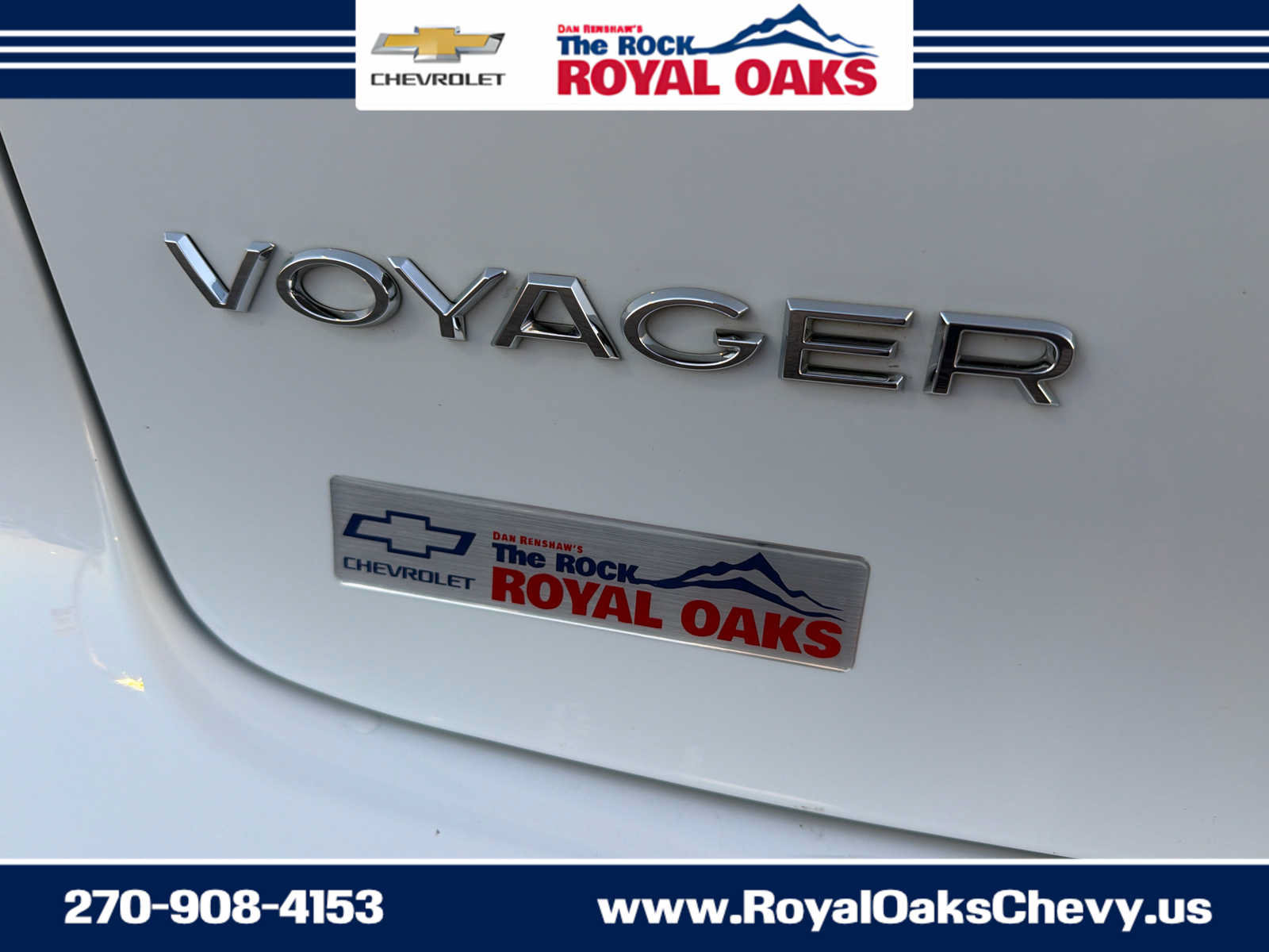 Used 2023 Chrysler Voyager LX FWD image 5