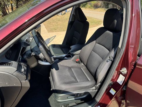 Used 2015 Honda Accord Sport image 41