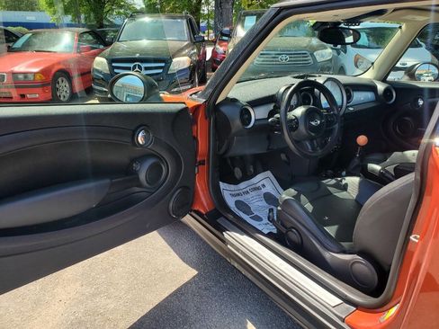 Used 2013 MINI Cooper Hardtop FWD image 9