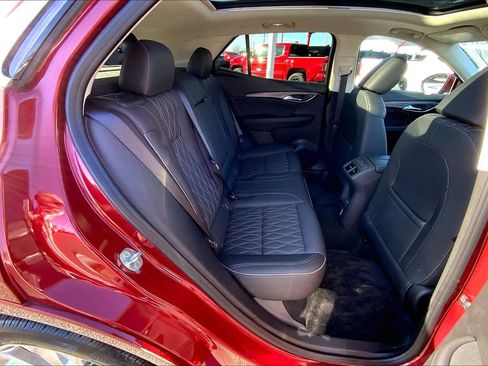 Used 2023 Buick Envision Avenir image 20