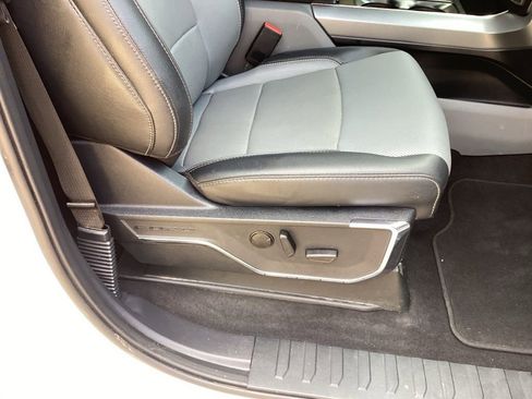 Used 2023 Ford F150 Lariat AWD/4WD image 29