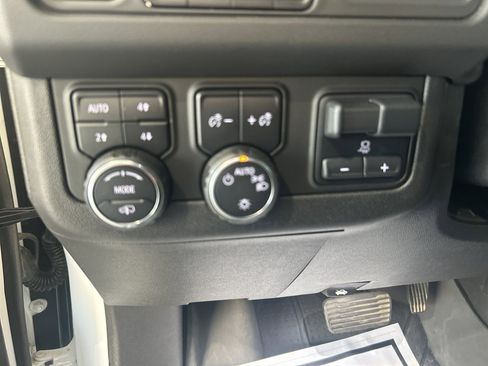 Used 2023 Chevrolet Tahoe Z71 w/ Off-Road Capability Package image 24