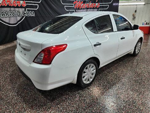 Used 2016 Nissan Versa S FWD image 7
