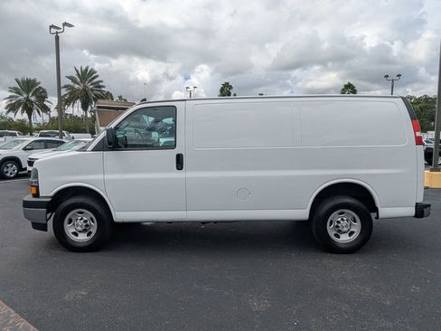 Used 2023 Chevrolet Express 2500 w/ Driver Convenience Package image 8