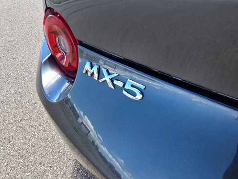New 2026 MAZDA MX-5 Miata RF Grand Touring w/ Weather Package RWD image 10