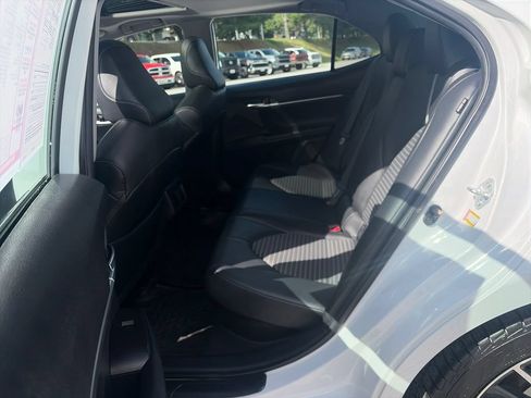 Used 2023 Toyota Camry SE w/ Cold Weather Package FWD image 25