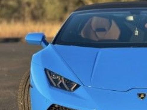 Used 2016 Lamborghini Huracan LP 610-4 image 4