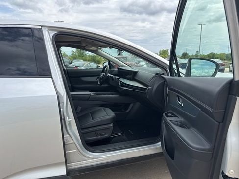 Used 2025 Nissan Murano SL AWD/4WD image 22