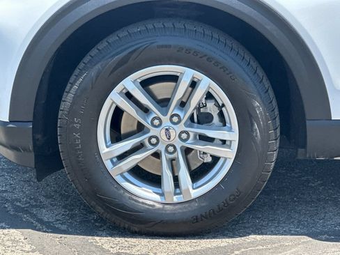 Certified 2023 Ford Explorer XLT w/ Equipment Group 202A AWD/4WD image 25