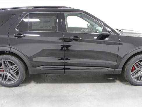 New 2026 Ford Explorer ST w/ Sun And Sound Package image 10