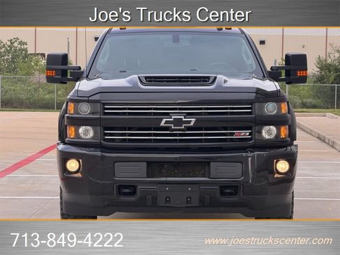 Used 2018 Chevrolet Silverado 2500 LT w/ Midnight Edition AWD/4WD image 12