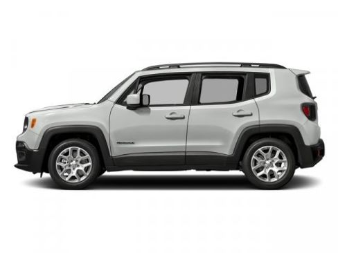 Used 2017 Jeep Renegade Latitude w/ Cold Weather Group image 3