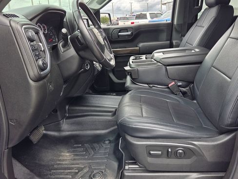 Used 2021 Chevrolet Silverado 1500 LT AWD/4WD image 3